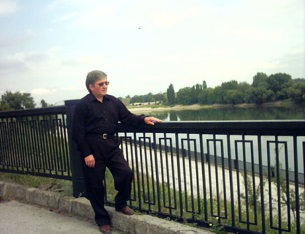 Виктор Иванов