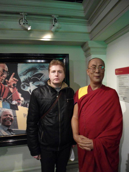 Александр Выходцев