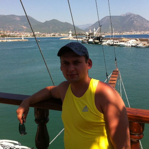 Александр Погребняков