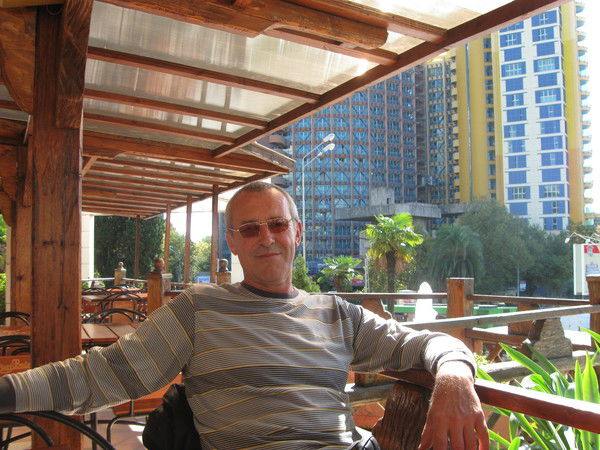 Юрий Алексеенко