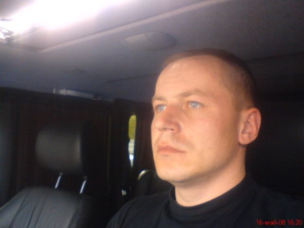 Павел Леонов