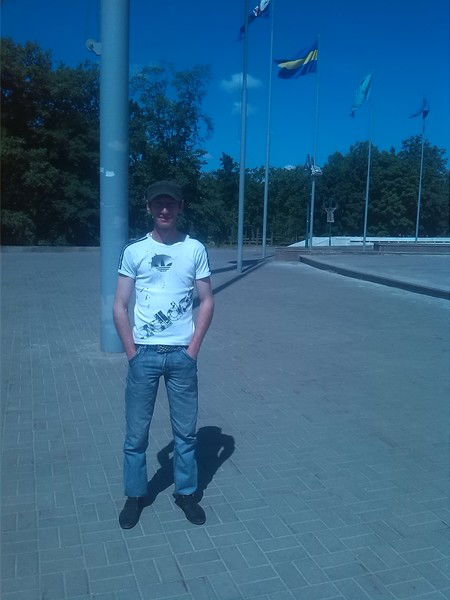 Денис Кнышев