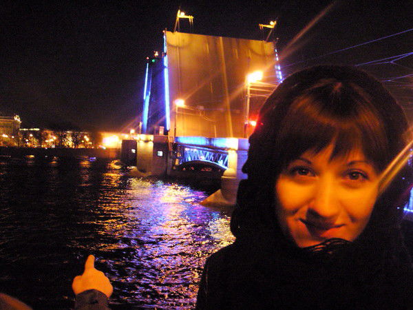 Алёна Махова