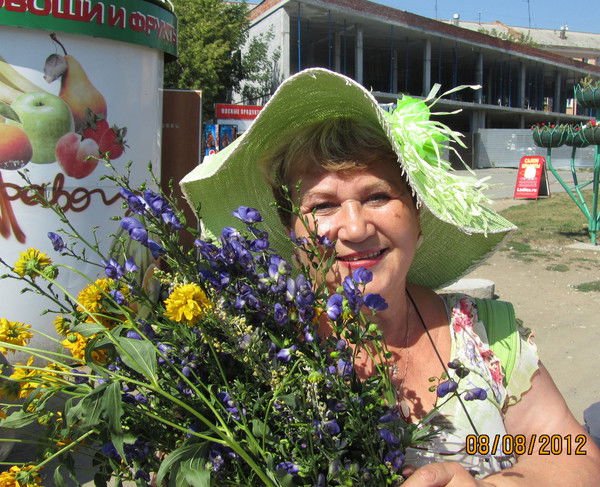 Надежда Королева