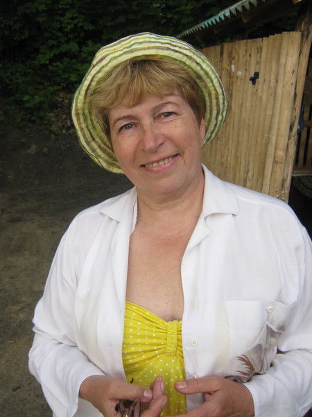 Надежда Кобрин