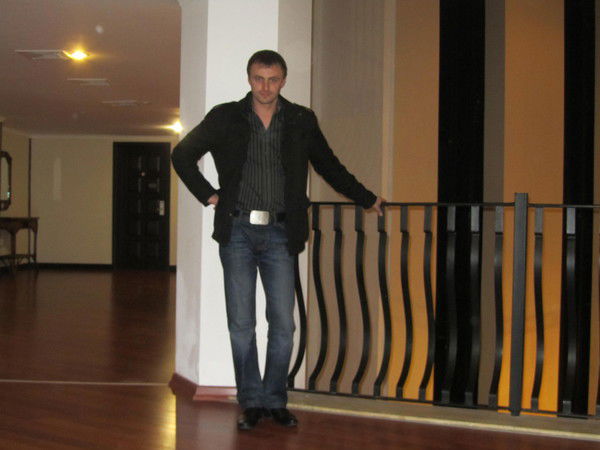 Александр Колесников