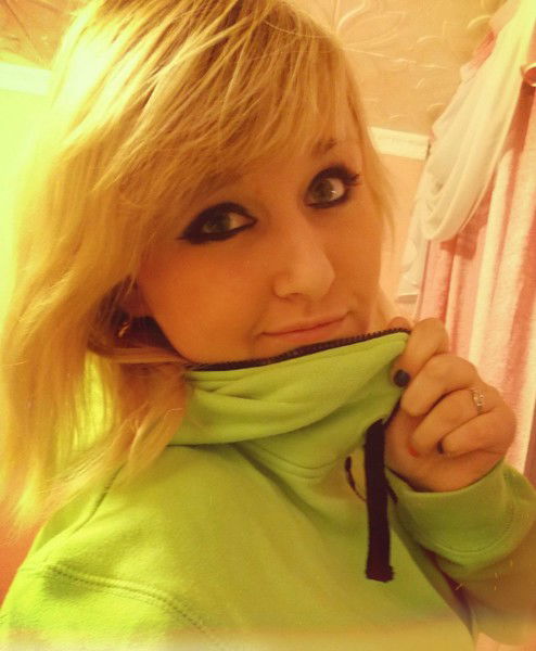 Оля Зырянова