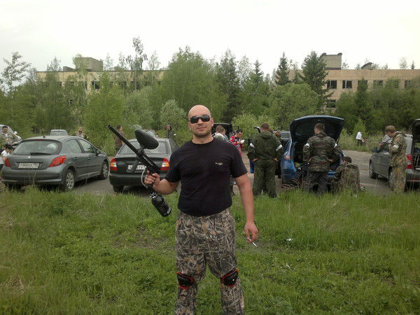 Неизвестно Неизвестно