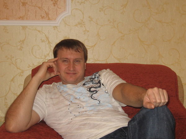 Эдуард Аносов