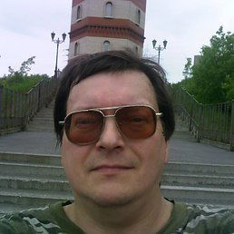 Валерий Манаков