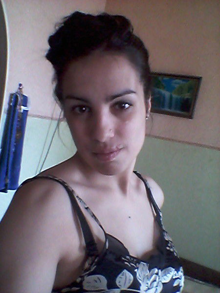 Брюнеточка )))))))