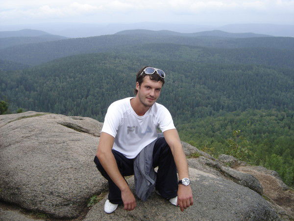 Влад Мартиросов