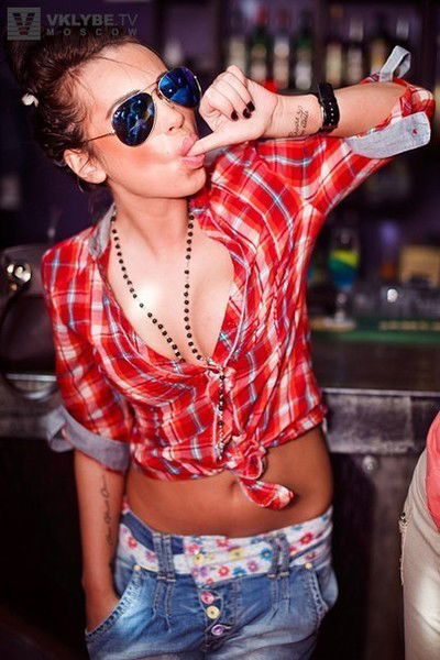 Оля Оленька