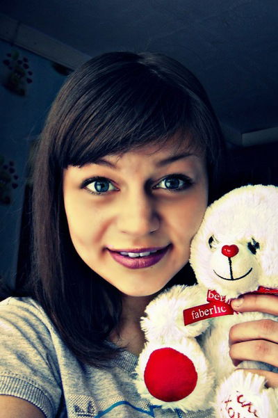 Настя Холод