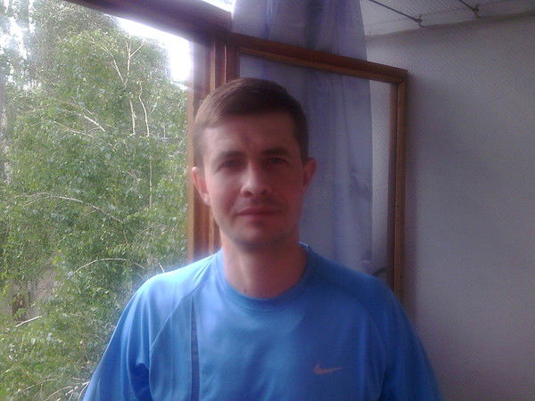 Сергей Команов