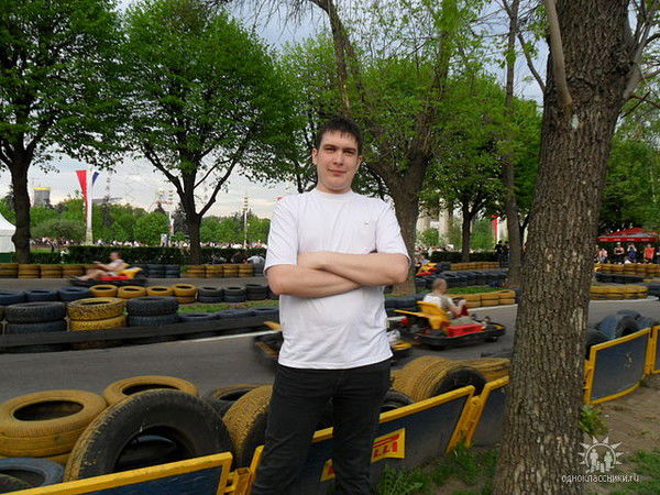 Олег Максимов