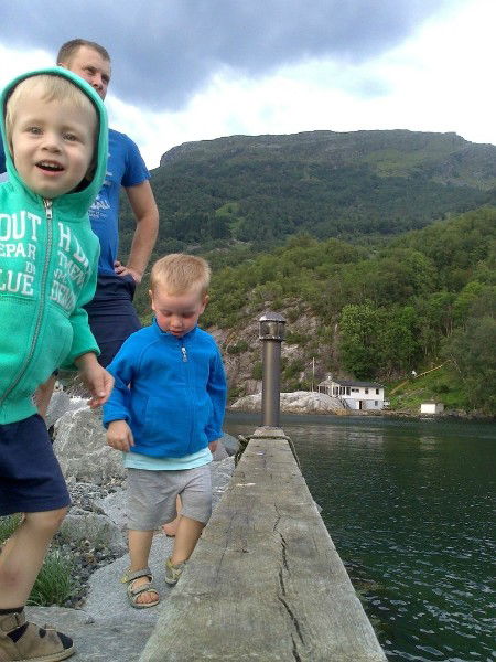 Андрей Тихонов