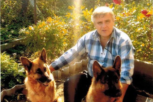 Юрий Лапиков