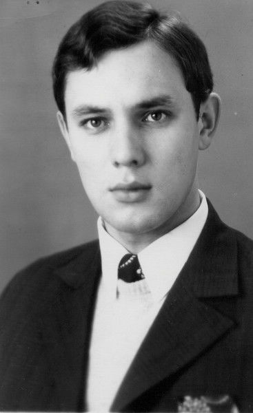 Мухтар Искаков