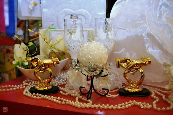 Interpresent Interpresent