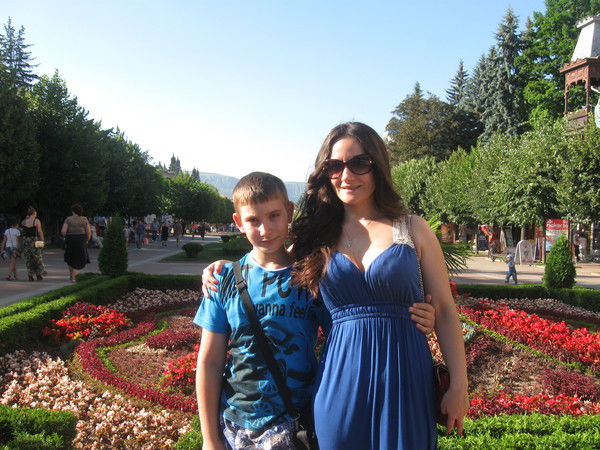 Артем Андронов