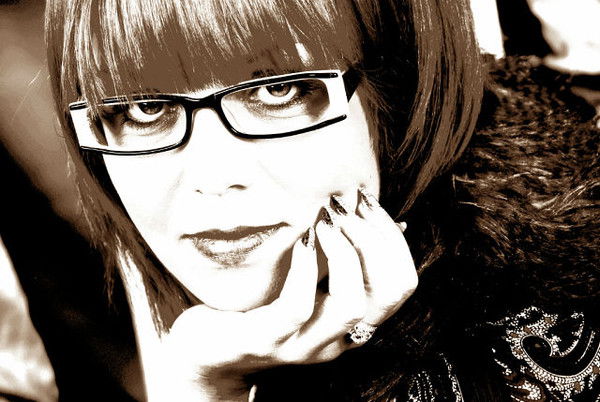 Элеонора Артуровна