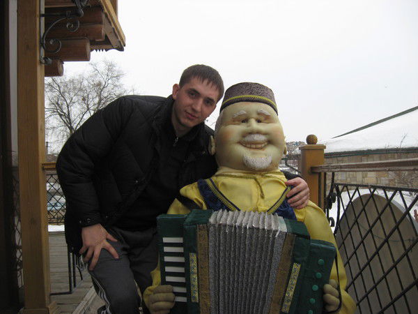 Анатолий Волков