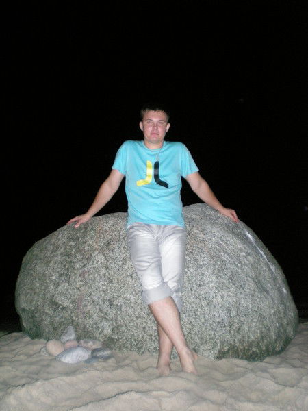 Максим Сурков