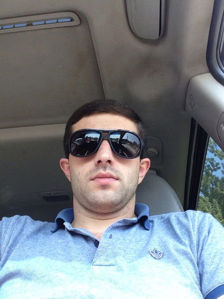 Артур Каракьян