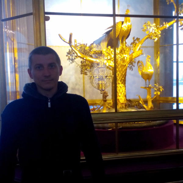 Денис Иванов