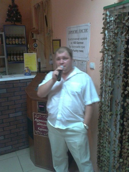 Роман Котов