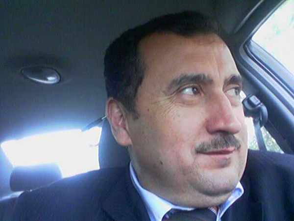 Акбар Азимов