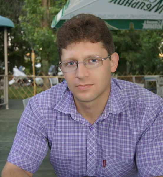 Роман Ахвердов