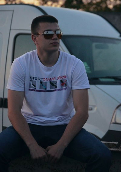 Владислав Яшков