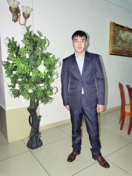 Азамат Кемелов