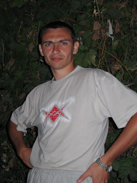 Роман Серов