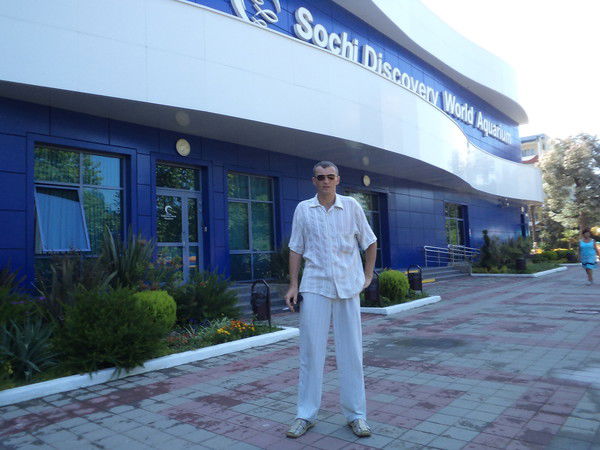 Александр Бочаров