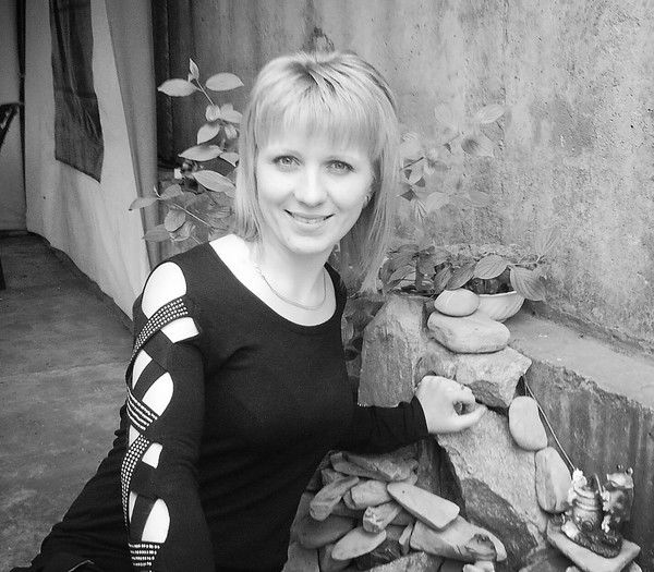 Аня Плахотник