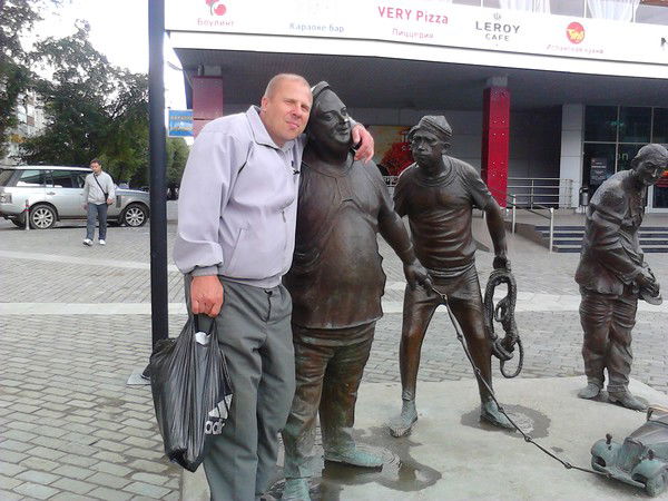 Игорь Безматерных