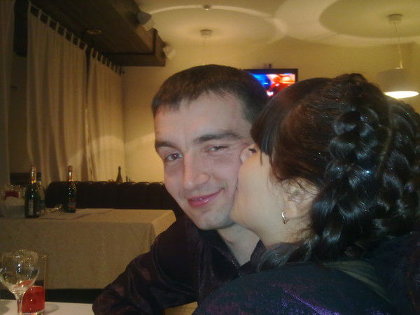 Антон Олейников