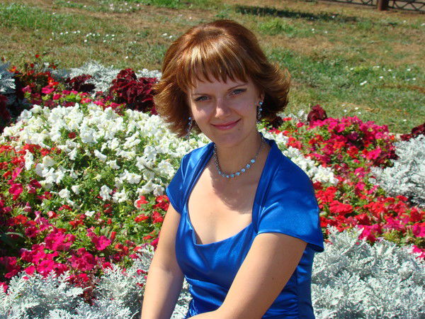 Любовь Строк