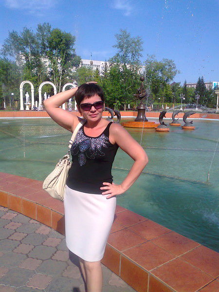 Валя Султанова