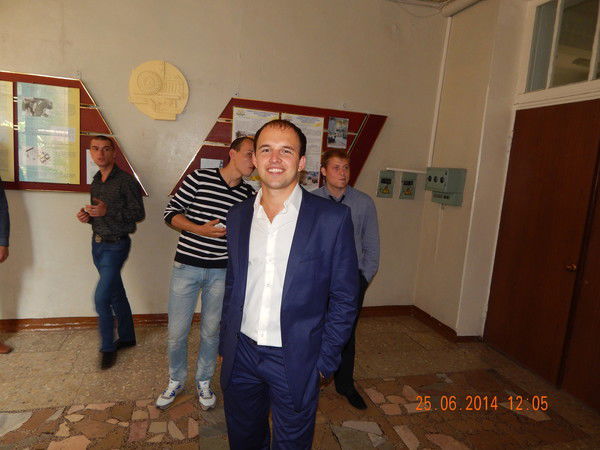 Александр Маслов