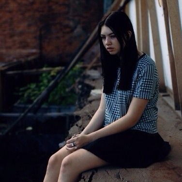 Лола Лескова