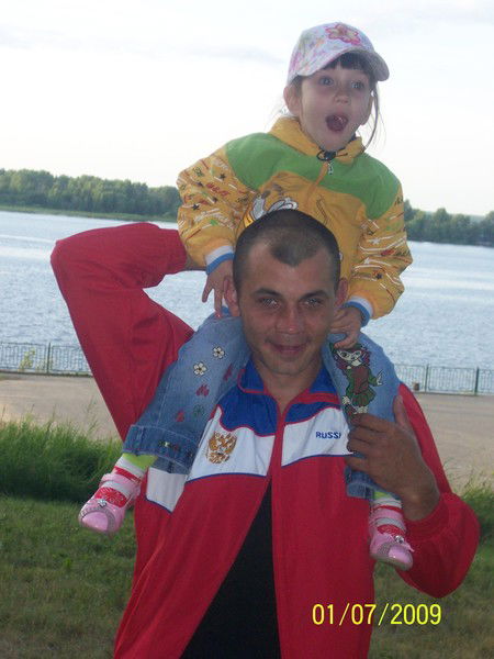 Александр Артемьев