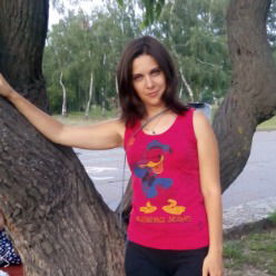 Анна Клестова