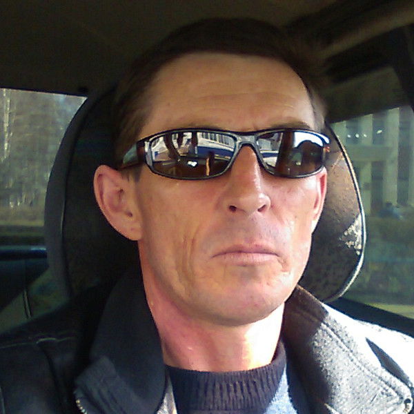 Павел Макаров