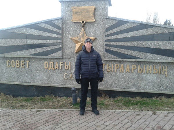 Андрей Устинов