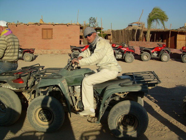 Юра Гартман