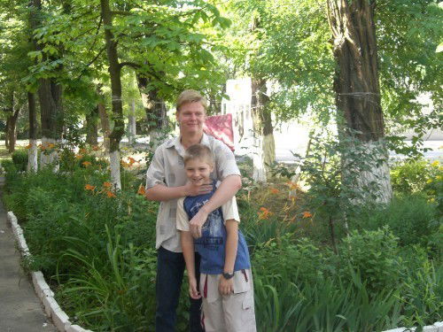 Олег Артемов